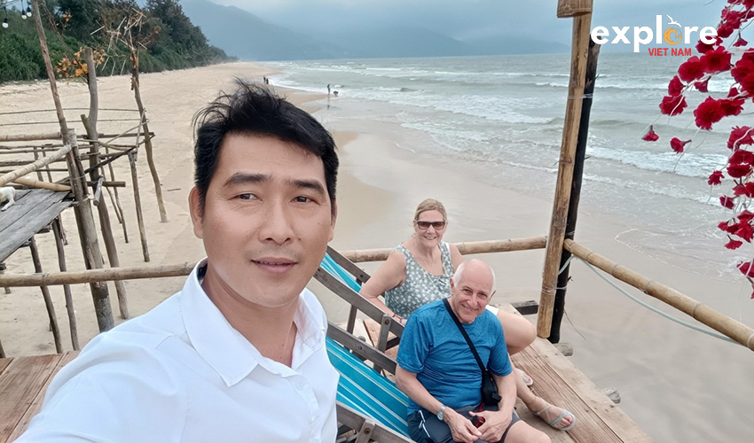 Explore-Vietnam-Luxury-Car