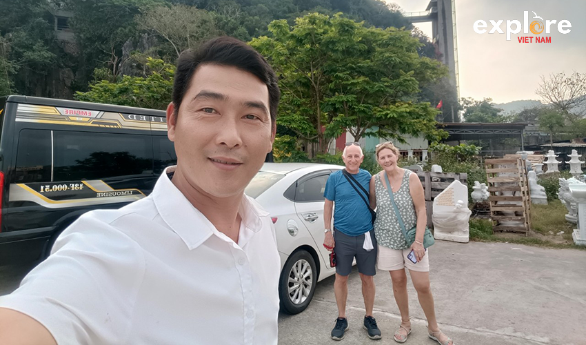 Explore-Vietnam-Luxury-Car