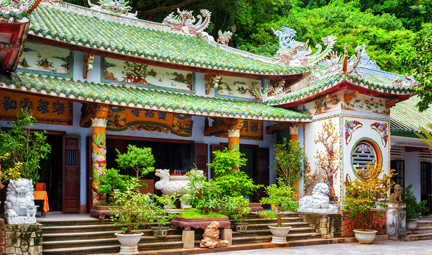 Linh-Ung-pagoda-Marble-Mountain