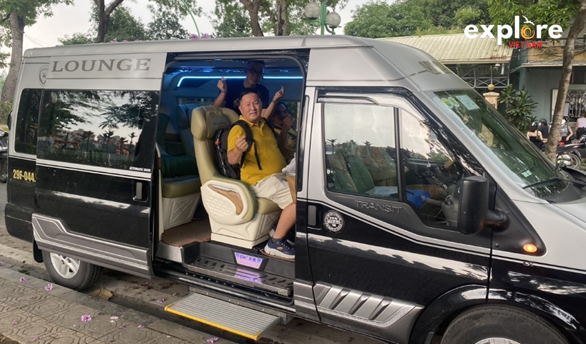 Explore-Vietnam-Limousine