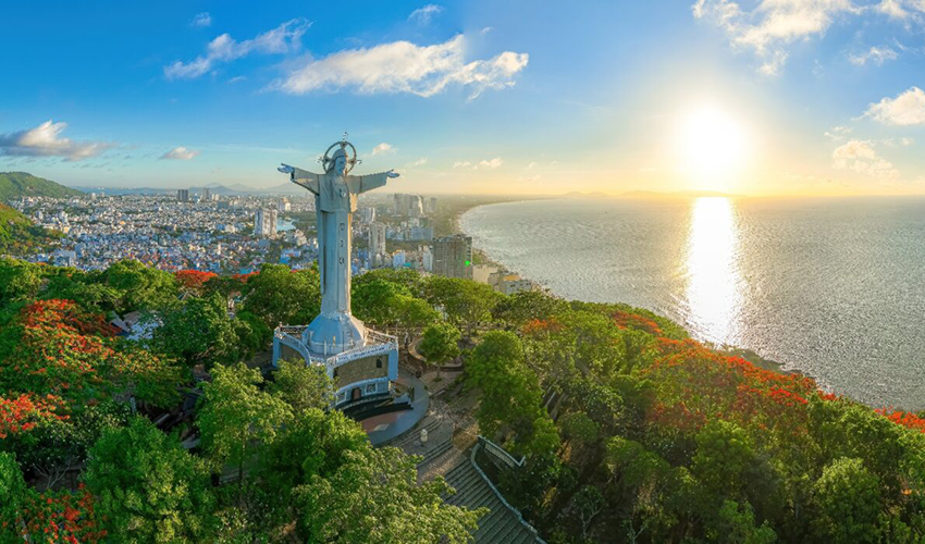 Jesus-Christ-Statue-vung-tau