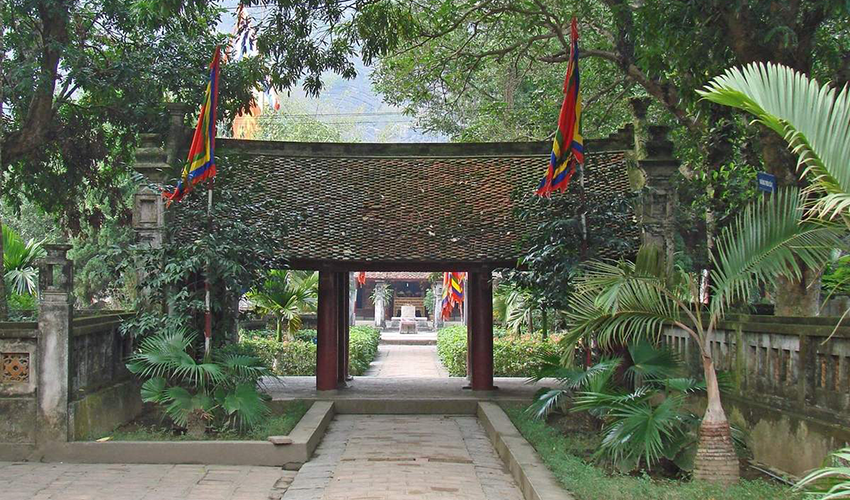 Temple of Le Dai Hanh Emperor - Hanoi to Ninh Binh
